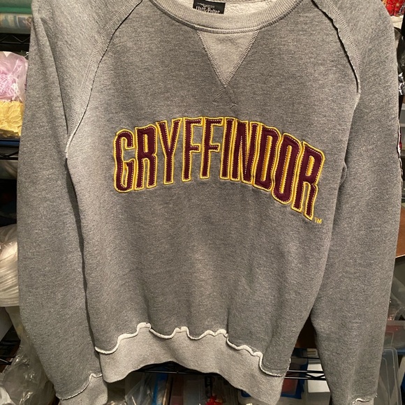 Wizarding World Of Harry Potter Other - Gryffindor Logo Gray Crewneck Sweatshirt XS